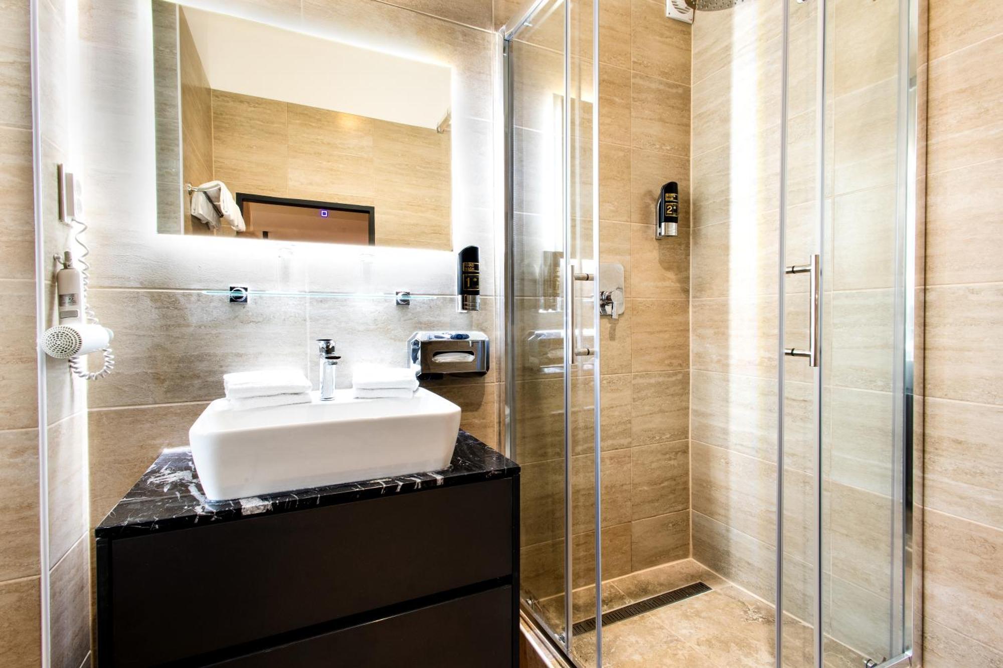 Superior Triple Room,1623644277:JPEG