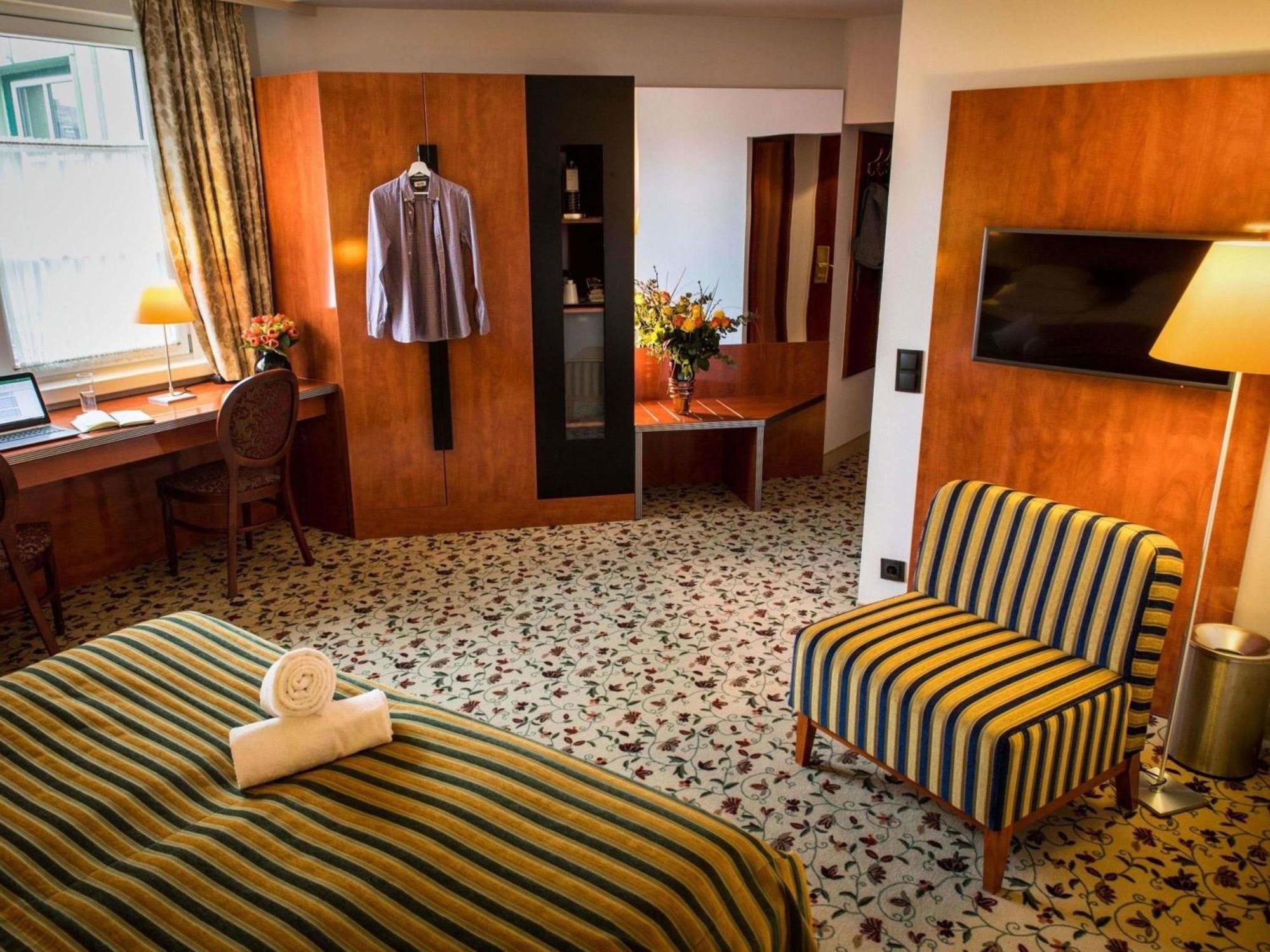 Classic Double Room,1771480921:JPEG