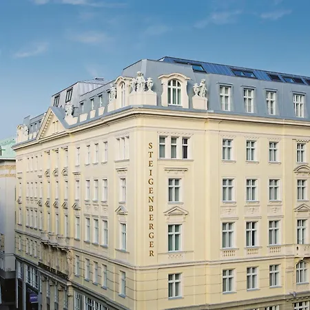 Steigenberger Hotel Herrenhof-3