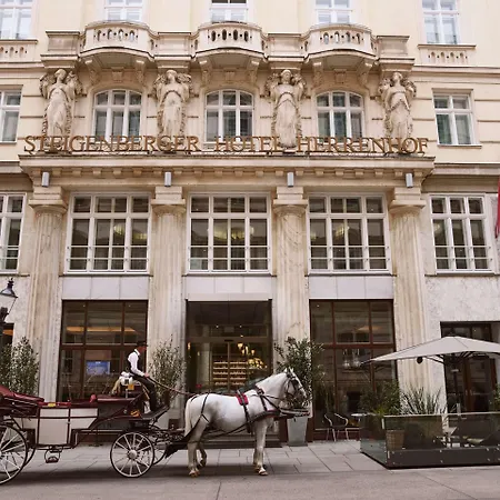 Steigenberger Hotel Herrenhof-2